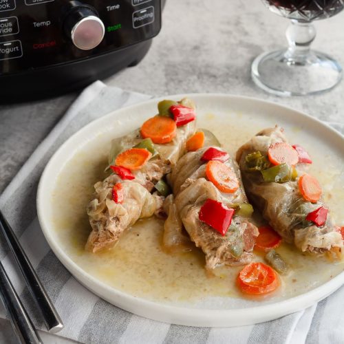 Рецепта за Бавно готвено свинско с кисело зеле и бекон