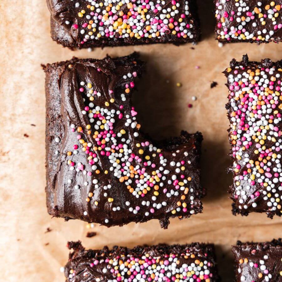 Инстант Пот | Рецепта за Шоколадова торта, приготвена в еър фрайър